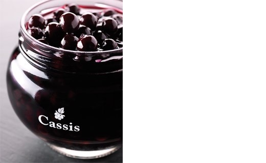 Cassis Peureux - schwarze Johannisbeeren in  - Grandes Distilleries Peureux